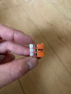 100個セットで！オレンジ 3ピン 端子ブロック　wago ワンタッチ式のサムネイル
