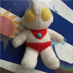 ウルトラマンのぬいぐるみのサムネイル