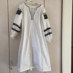 新春！未使用！サラマリカ ドレス 刺繍ワンピースのサムネイル