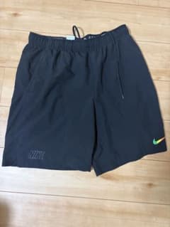 NIKE DRI-FIT ショートパンツ ブラック XLのサムネイル
