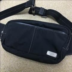COACH コーチ ボディバッグ メンズのサムネイル