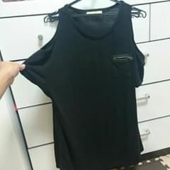 美品！ジーナシス エモダ 肩出しTのサムネイル