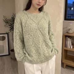 新品タグ付き Bab 透かし編み ニット 長袖のサムネイル