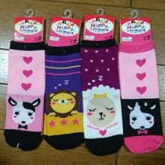 ☆新品  靴下   ４足セット☆のサムネイル