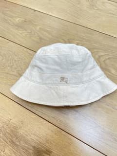 Burberry子供用帽子バーバリーのサムネイル