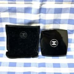 CHANEL アイシャドウパレット 05 OMBRES VIOLINESのサムネイル