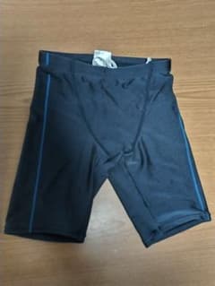 男の子　水着　紺✕青ライン　140センチのサムネイル