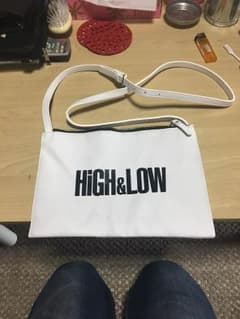 処分市 送込 HIGH&LOW クラッチバッグのサムネイル