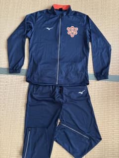 日本体育大学陸上部Mizunoジャージ上下XLサイズのサムネイル