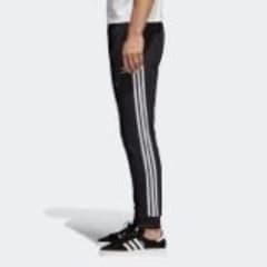 adidas トラックパンツ アディダスオリジナルスのサムネイル