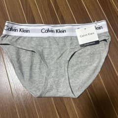【最終値下げ】Calvin Klein 下着 レディース ショーツのサムネイル