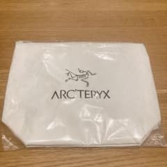 アークテリクス　arcteryx ポーチ　非売品 レアのサムネイル