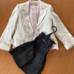 女の子 卒園式 入学式 フォーマルスーツのサムネイル