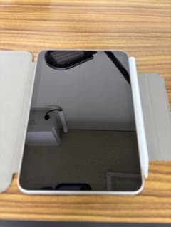 美品中古 Apple iPad min6 ゴールド 64Gのサムネイル
