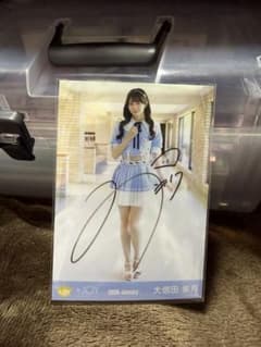 ニアジョイ　大信田美月　いま、月は満ちる衣装②　直筆ヒキのサムネイル
