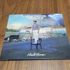Niall Horan  Heartbreak Weatherのサムネイル