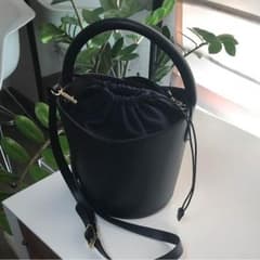 NATSUMI様専用 PELLETTERIA VENETA バケツ型バックのサムネイル