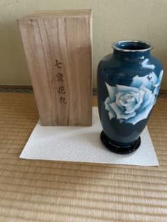 七宝焼花瓶 木製台座、桐箱付き - メルカリ