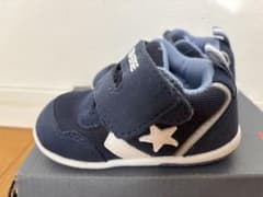 ⁂MAHALO⁂ 様専用 CONVERSE ネイビー スニーカー 13cmのサムネイル