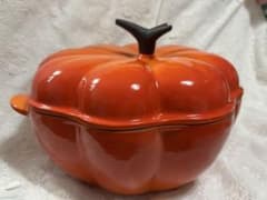 Le Creuset パンプキン ココット 両手鍋 オレンジ - メルカリ