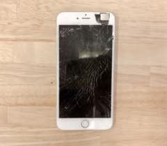 iPhone 6 Plus Silver 64 GB docomoのサムネイル