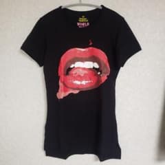 ヴィヴィアンウエストウッド　リップTシャツ①のサムネイル