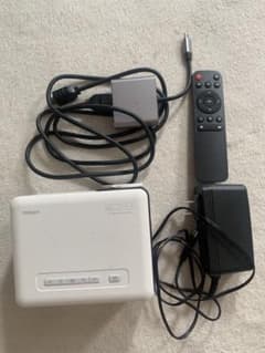 Yoton Mini Video Projector Y3 本体のサムネイル