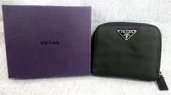 PRADA ブラック ナイロン 二つ折り財布のサムネイル