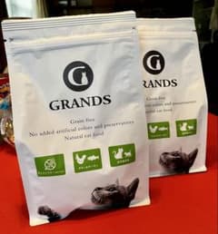 GRANDSグランツ キャットフード 500g サーモン ６袋 GRANDS グランツ キャットフード 500g 2袋 チキン&サーモン - メルカリ