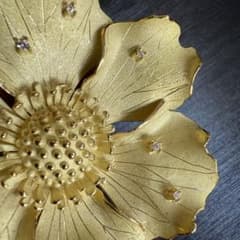 田村俊一 花デザイン ブローチ 18k 田村俊一 花デザイン ブローチ 18k - メルカリ