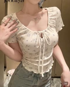 SHEIN Joudiya 花柄 リボン付きトップスのサムネイル