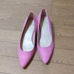 shina様専用★アドモジュールのピンクスエードパンプスのサムネイル