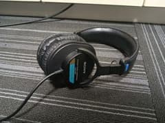 SONY MDR-7506 有線ヘッドホン クッション付きのサムネイル