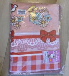 【未開封】ハローキティあったか毛布のサムネイル