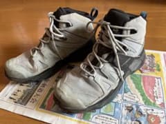 SALOMONグレー ハイカット 登山靴 トレイル用 23.5cmのサムネイル