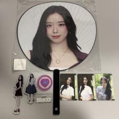 tripleS チェヨン Chaeyeon うちわ objekt アクスタのサムネイル
