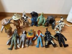 ウルトラマン 怪獣 ソフビ フィギュア 13体まとめ売り セットのサムネイル