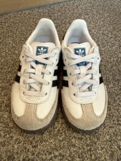 adidas Samba スニーカーのサムネイル