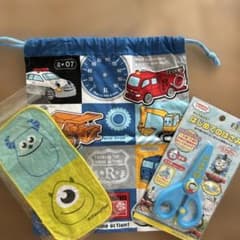 【男の子3点セット】新品ミニタオル、トーマスはさみ、働く車柄巾着のサムネイル