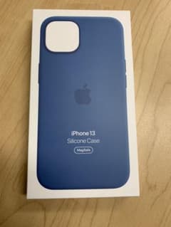 純正 iPhone 13  シリコンケースのサムネイル