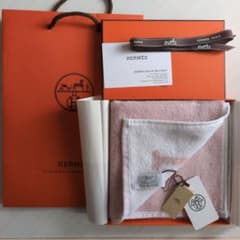 HERMES タオルハンカチ ピンク ホワイト - メルカリ