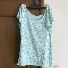 リップサービス  ティシャツのサムネイル