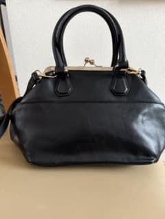 LAVENIRE 黒 ショルダーバッグ ゴールド金具のサムネイル