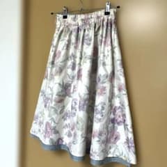 花柄フレアスカート（ひざ丈） リバーシブルのサムネイル