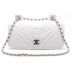 CHANEL シャネル【極美品】チェーンショルダーバッグ ニット 白のサムネイル