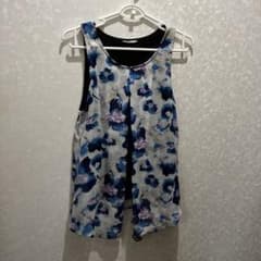 花柄ノースリーブトップス Mサイズのサムネイル