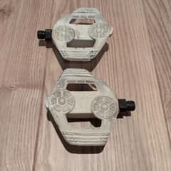 ワンタッチピクニカ　自転車用 フラットペダル ホワイト 左右セットのサムネイル