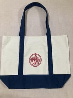 【新品未使用】Trader Joe's　キャンバス地　トートバッグ　ホワイトｘ紺のサムネイル