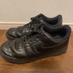 Nike エアフォース1 黒　26.5cmのサムネイル