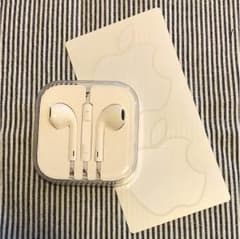 (センムさまご専用)iPhone se  付属品 イヤホン (新品未使用)のサムネイル